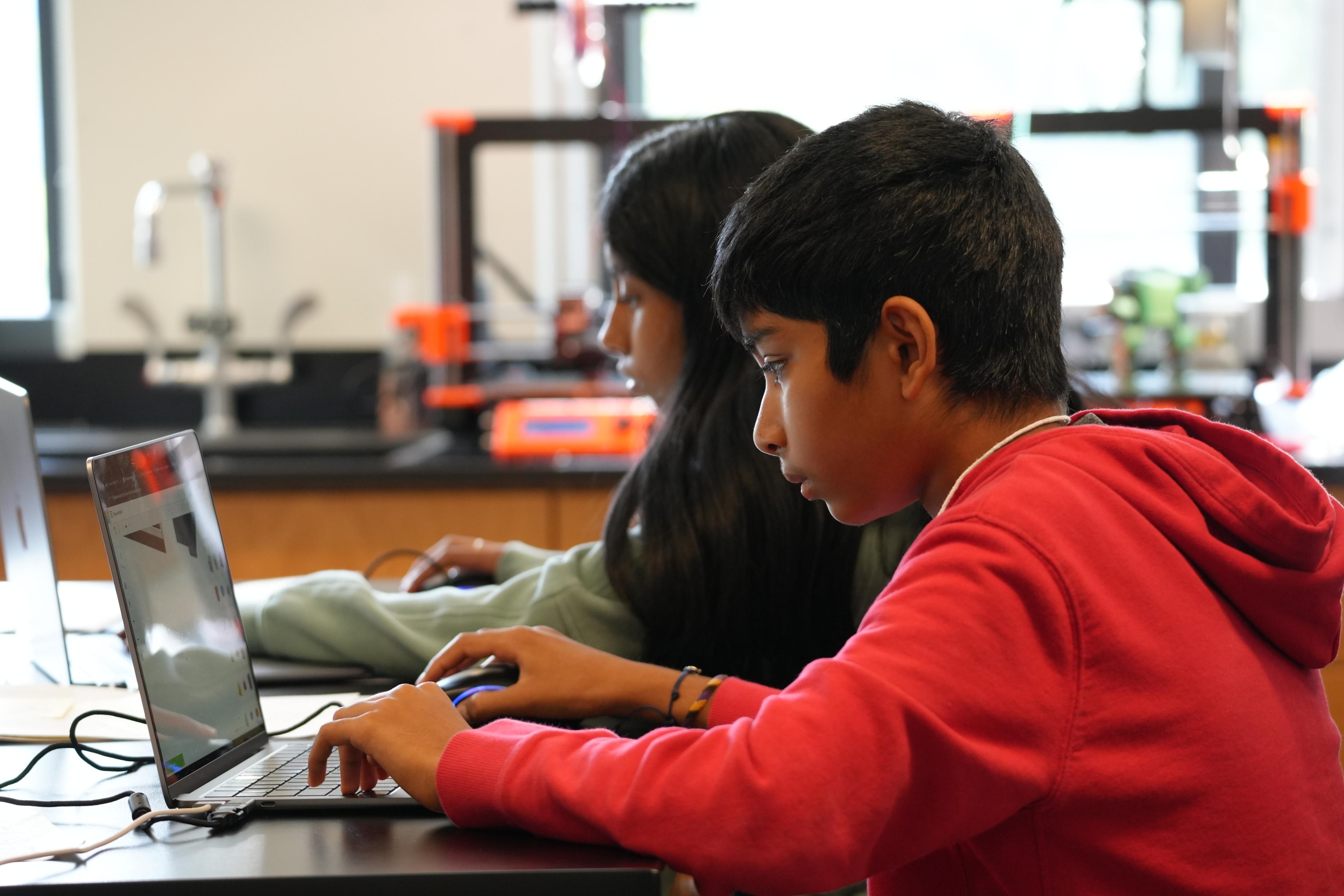 middle-school-peaks-student